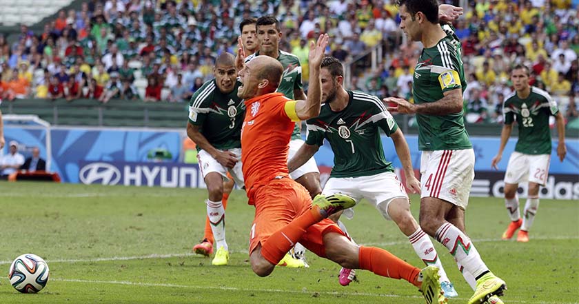 Dutch, Netherlands, Arjencvz Robben, dive, diving, football diving, crying, Mexico, World Cup, beautiful game