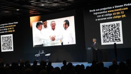 World renowned intellectual Steven Pinker speaks glowingly about Colombia’s peace accord at an event in Bogota last week.